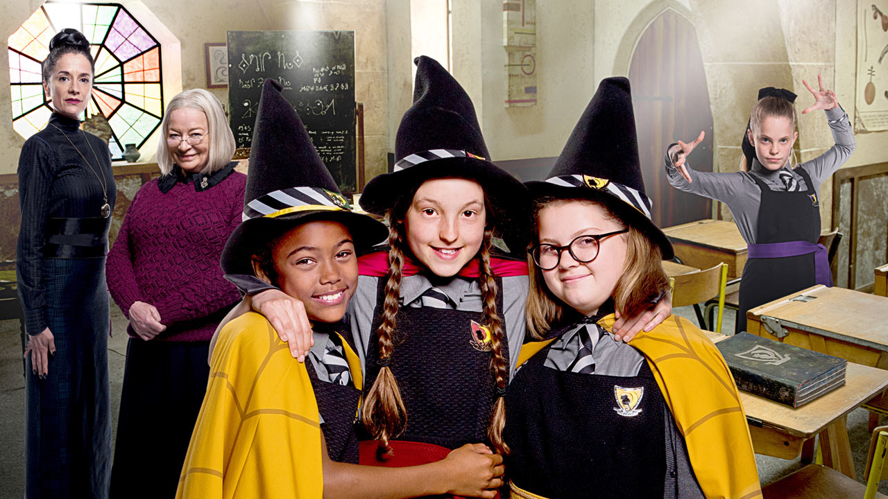 The Worst Witch Books in Order: How to read Jill Murphy's series?